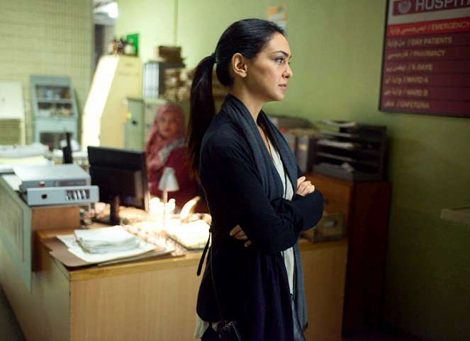 Homeland - A belső ellenség - Season 4 - A válságstáb - Forgatási fotók - Nazanin Boniadi
