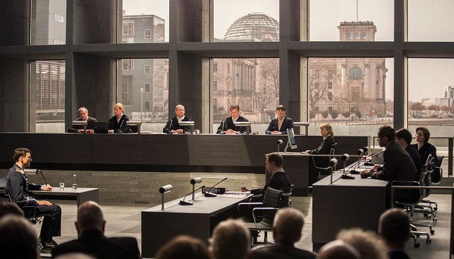 The Verdict - Photos - Florian David Fitz, Burghart Klaußner