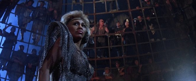 Mad Max 3: Além da Cúpula do Trovão - Do filme - Tina Turner