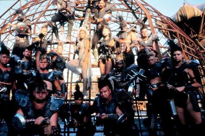 Mad Max 3. - Az igazság csarnokán innen és túl - Promóció fotók - Tina Turner