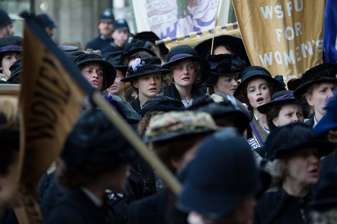 Suffragette - Van film - Anne-Marie Duff, Carey Mulligan, Romola Garai, Helena Bonham Carter
