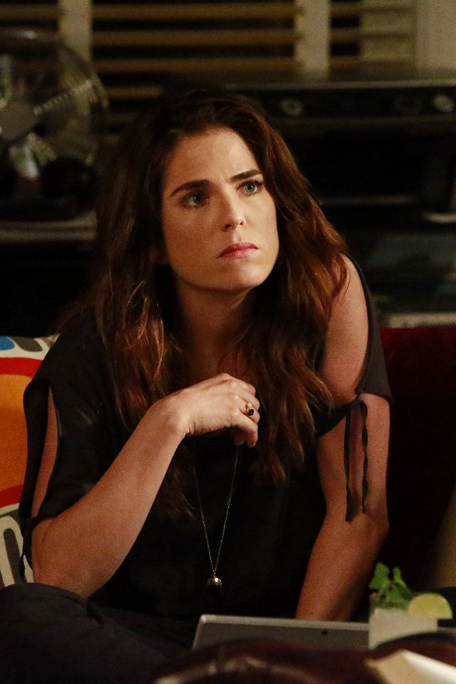 How to Get Away with Murder - We're Good People Now - Photos - Karla Souza