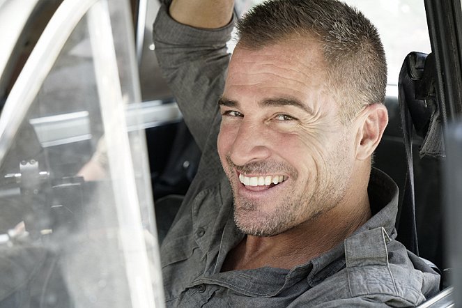 MacGyver - Metal Saw - Del rodaje - George Eads