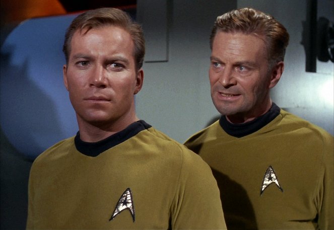 Star Trek - Hadbíróság előtt - Filmfotók - William Shatner, Richard Webb