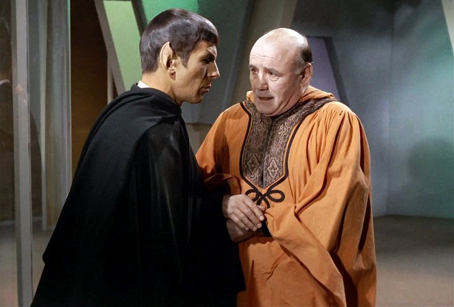 Star Trek - The Return of the Archons - Photos - Leonard Nimoy, Torin Thatcher
