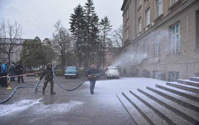 Despite the Falling Snow - Forgatási fotók