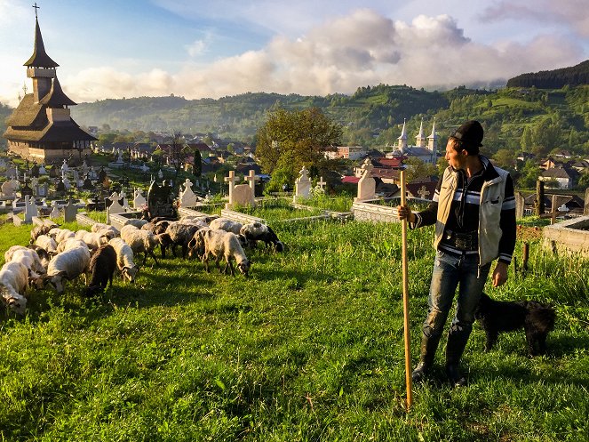 Europe's Last Nomads - Photos