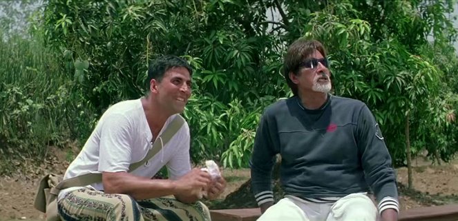 Tief im Herzen - Filmfotos - Akshay Kumar, Amitabh Bachchan