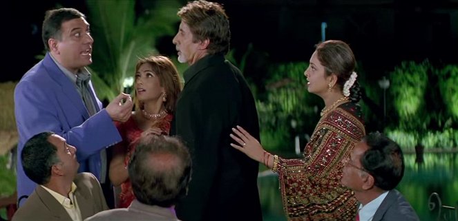 Tief im Herzen - Filmfotos - Boman Irani, Amitabh Bachchan, Shefali Shetty