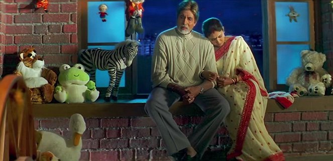 Tief im Herzen - Filmfotos - Amitabh Bachchan, Shefali Shetty