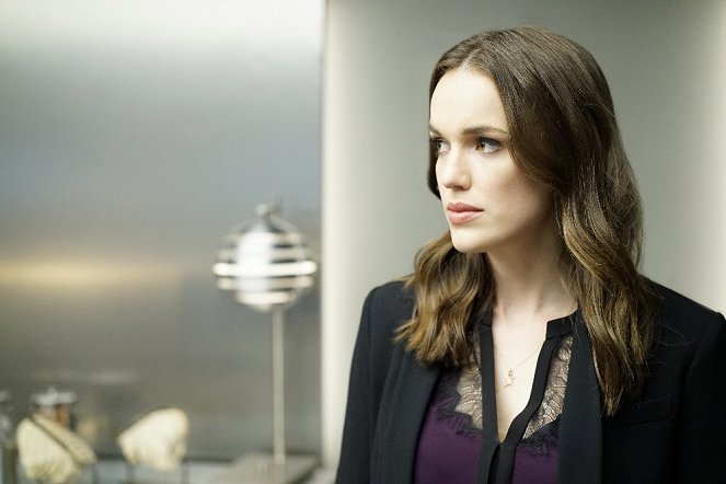 Agents of S.H.I.E.L.D. - Season 4 - Uprising - Van film - Elizabeth Henstridge