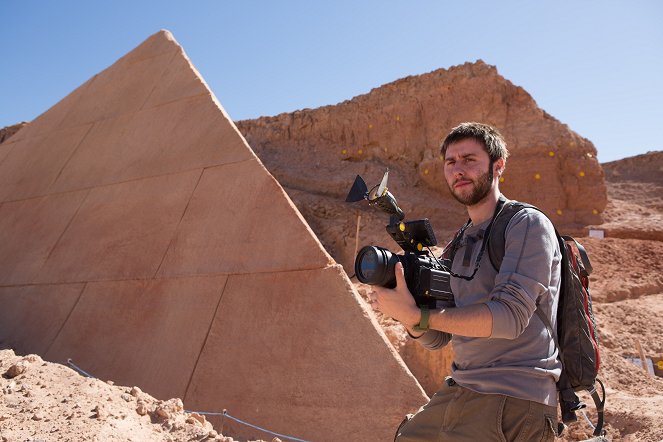 The Pyramid - Van film - James Buckley
