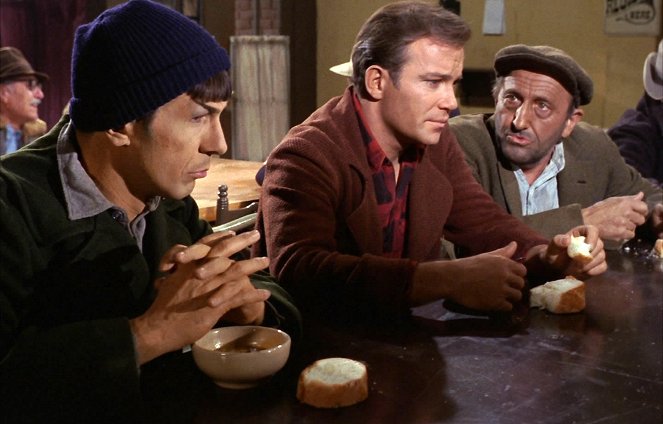 Star Trek - The City on the Edge of Forever - Van film - Leonard Nimoy, William Shatner, John Harmon