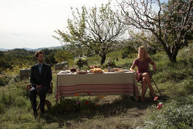 Pastel de pera con lavanda - De la película - Benjamin Lavernhe, Virginie Efira