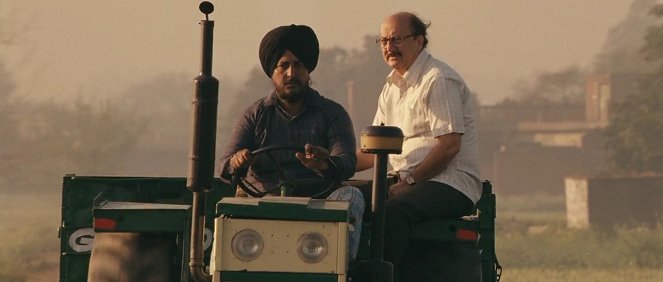 Special Chabbis - Van film - Anupam Kher