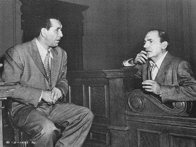 Criminal Lawyer - Z filmu - Mike Mazurki, Pat O'Brien