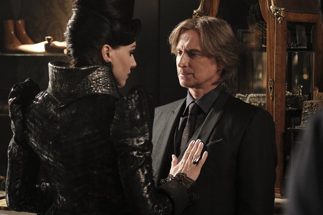 Once Upon a Time - A Bitter Draught - Van film - Lana Parrilla, Robert Carlyle