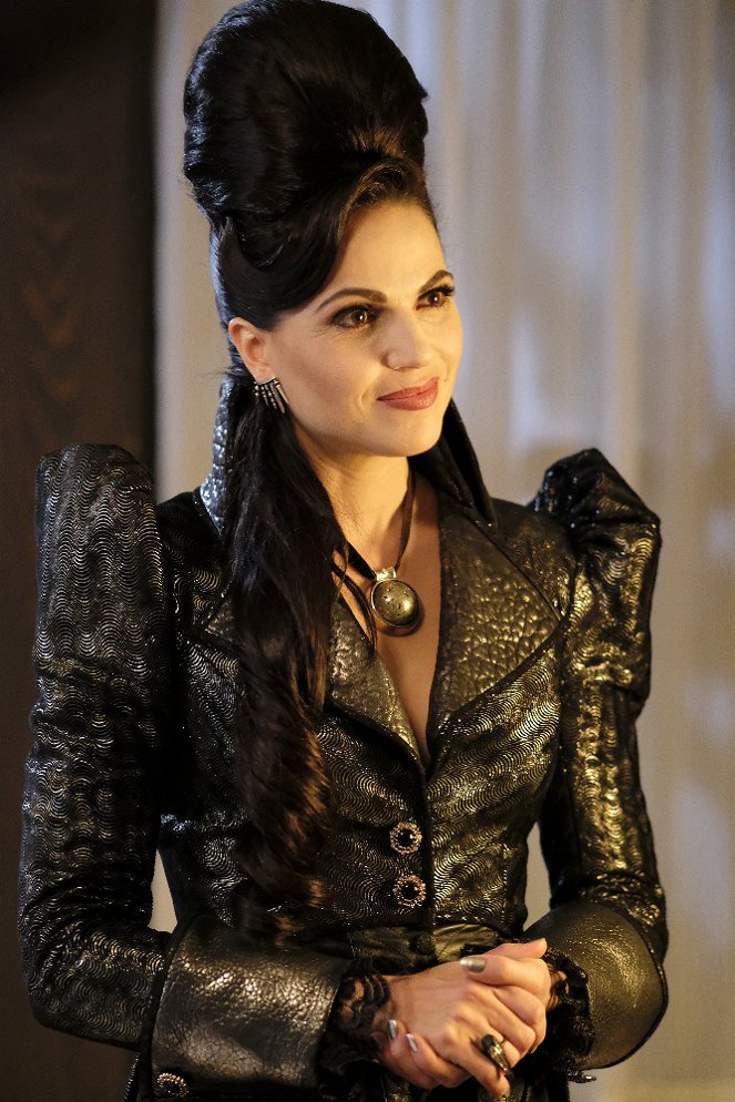 Once Upon a Time - Season 6 - A Bitter Draught - Photos - Lana Parrilla