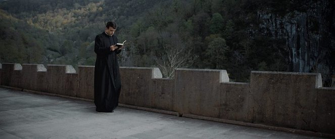 Święty niezłomny - Z filmu - Raúl Escudero