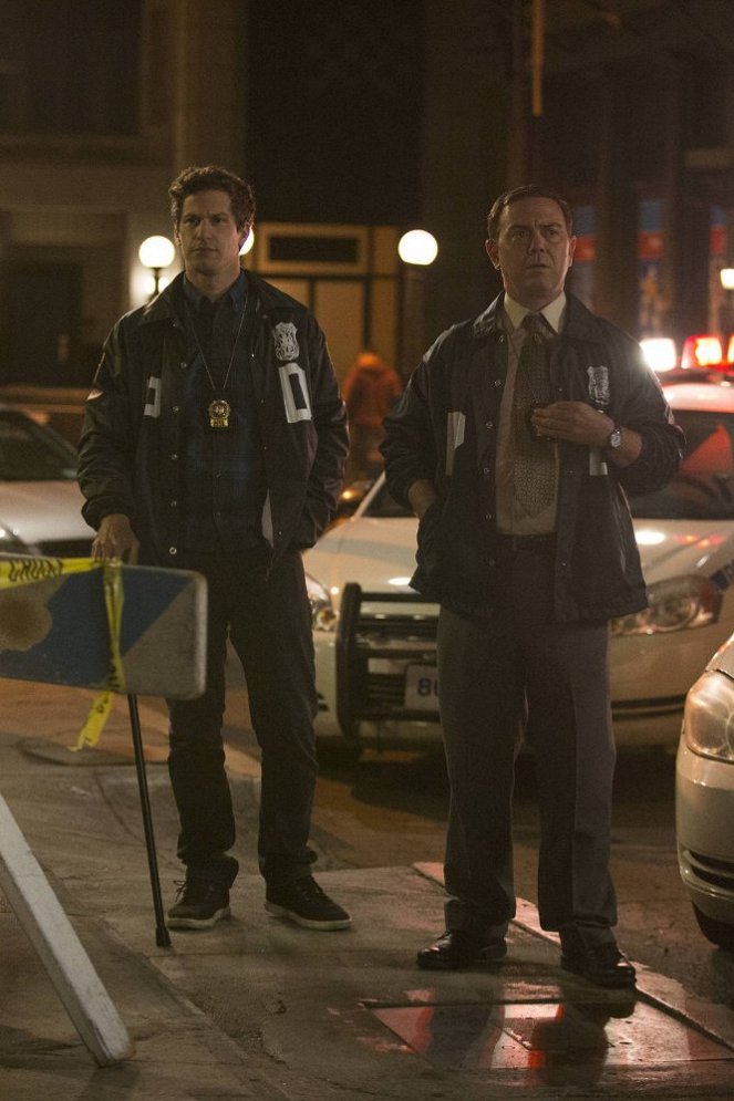 Brooklyn Nine-Nine - Season 4 - The Night Shift - Van film - Andy Samberg, Joe Lo Truglio