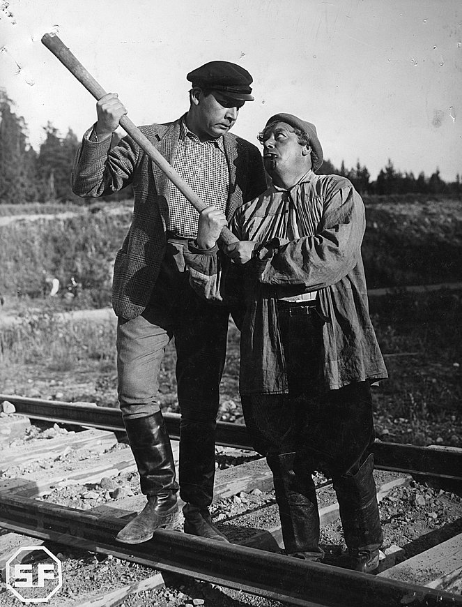 The Old Railroad Worker - Photos - Kaarlo Angerkoski, Aku Korhonen