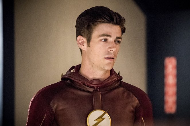 The Flash - Season 3 - Paradox - Photos - Grant Gustin