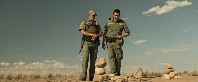 Transpecos - De la película - Johnny Simmons, Gabriel Luna