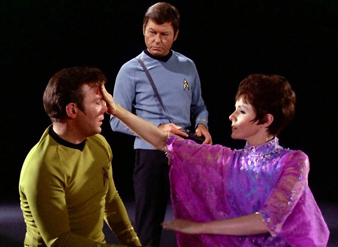 Star Trek - The Empath - Photos - William Shatner, DeForest Kelley, Kathryn Hays