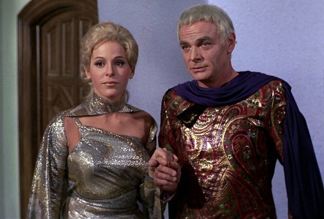 Star Trek: La serie original - Réquiem por Matusalén - De la película - Louise Sorel, James Daly