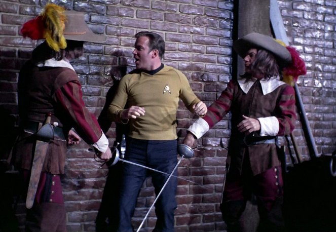 Star Trek - Season 3 - All Our Yesterdays - Photos - William Shatner