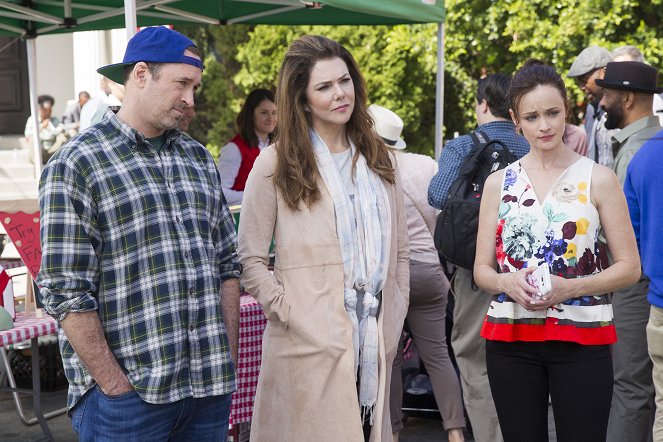 Gilmore Girls: A Year in the Life - Spring - Photos - Scott Patterson, Lauren Graham, Alexis Bledel