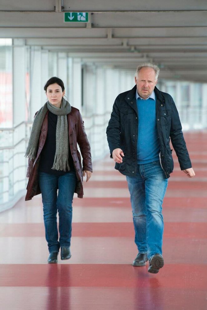 Tatort - Season 47 - Borowski und das verlorene Mädchen - Photos - Sibel Kekilli, Axel Milberg