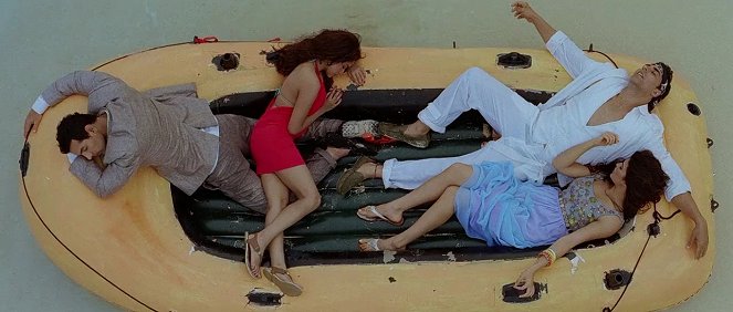 Housefull 2 - Z filmu - John Abraham, Asin Thottumkal, Akshay Kumar, Jacqueline Fernandez