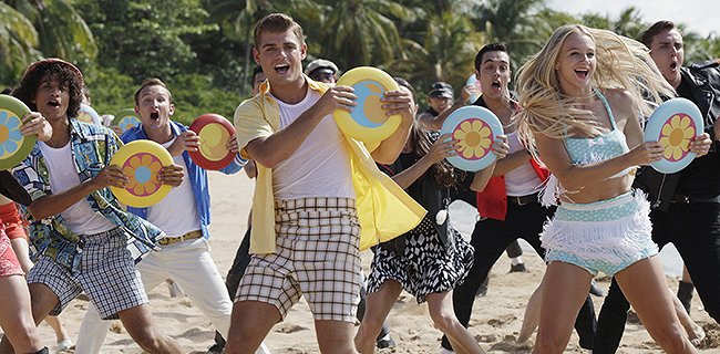Teen Beach Movie - Z filmu - Garrett Clayton, Mollee Gray