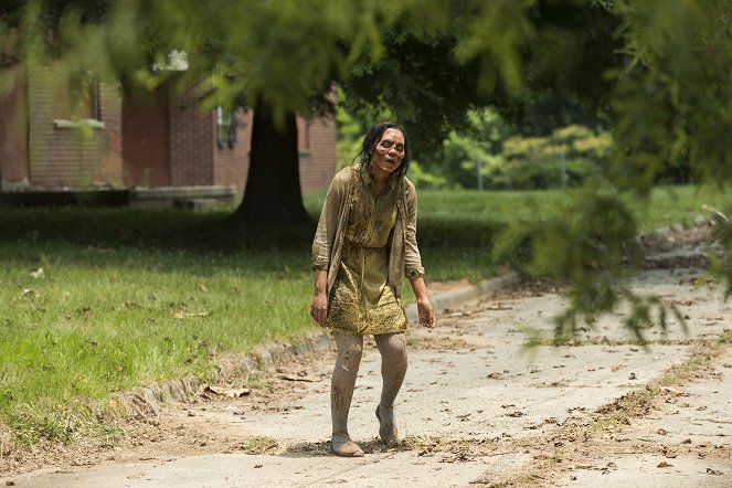 The Walking Dead - The Well - Photos