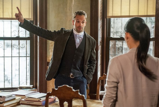 Elementary - Ancient History - De la película - Jonny Lee Miller