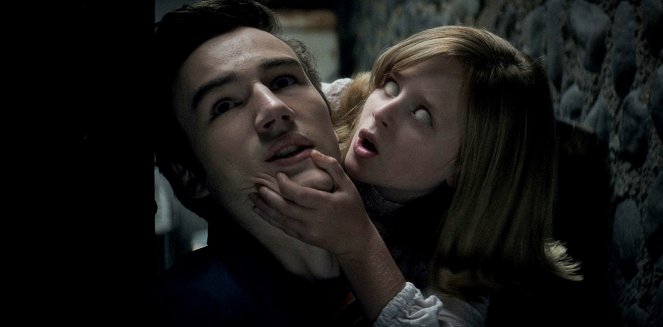 Ouija: A gonosz eredete - Filmfotók - Parker Mack, Lulu Wilson