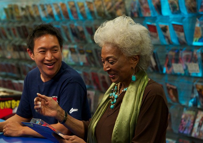 Comic Book Men - Filmfotos - Ming Chen, Nichelle Nichols