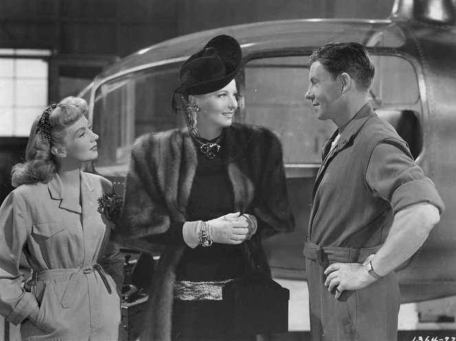 Up Goes Maisie - Do filme - Ann Sothern, Hillary Brooke, George Murphy