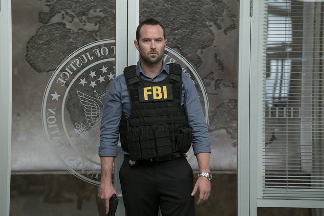 Blindspot - Season 2 - Entre les murs - Film - Sullivan Stapleton