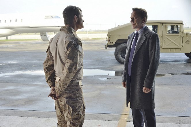 Designated Survivor - The Mission - Photos - Kiefer Sutherland