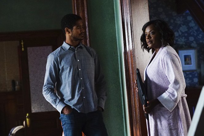 How to Get Away with Murder - Season 3 - It's About Frank - Photos - Alfred Enoch, Viola Davis