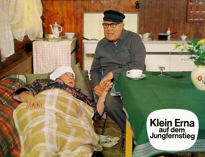 Klein Erna auf dem Jungfernstieg - Mainoskuvat - Erna Sellmer, Heinz Erhardt