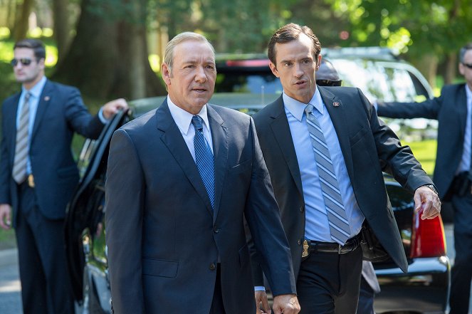 House of Cards - Chapter 43 - Photos - Kevin Spacey, Nathan Darrow