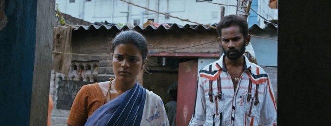 Kaakkaa Muttai - Film - Iyshwarya Rajesh, Ramesh Thilak