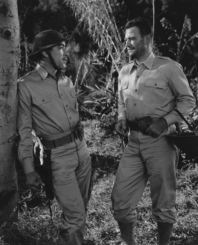 Back to Bataan - Photos - Anthony Quinn, John Wayne