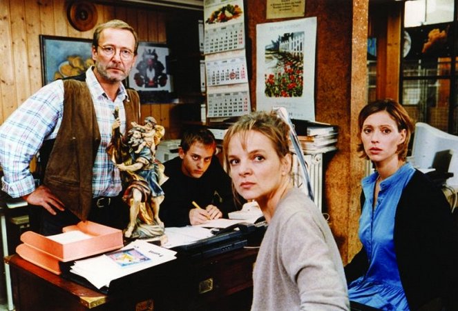 Tatort - Season 31 - Viktualienmarkt - Filmfotos - Erich Hallhuber, Florian Fischer, Sissy Höfferer, Carin C. Tietze