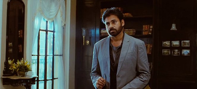 Panjaa - Filmfotos - Pawan Kalyan