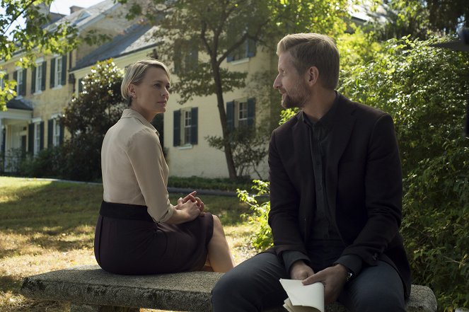 House of Cards - Chapter 49 - Photos - Robin Wright, Paul Sparks