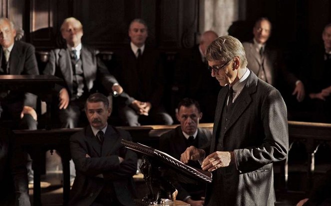 The Man Who Knew Infinity - Photos - Jeremy Irons